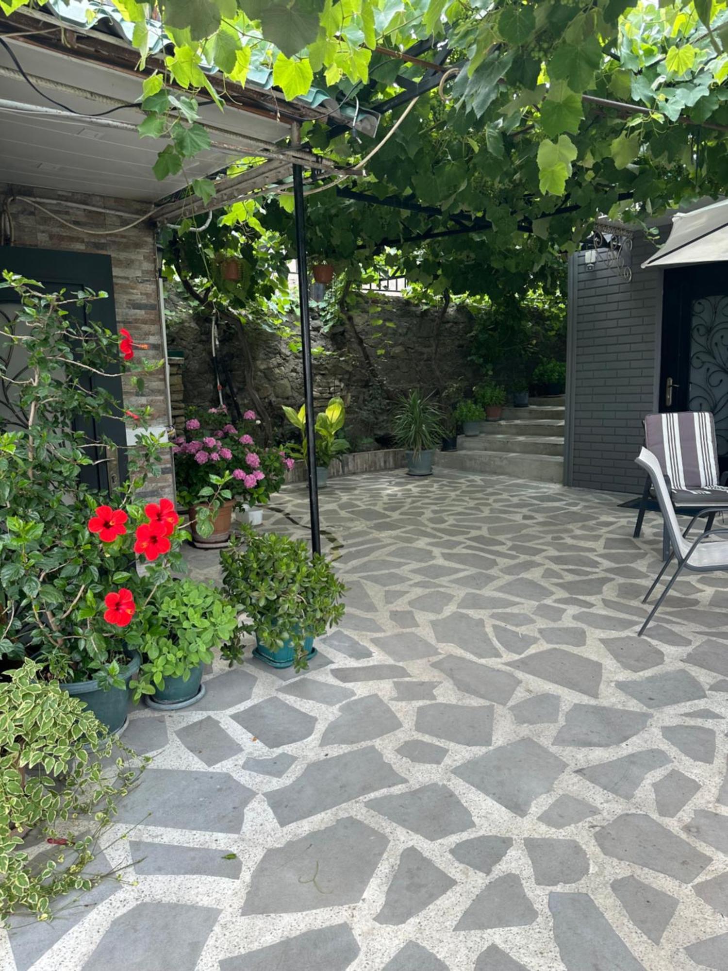 Apartment Lui Tbilisi Eksteriør bilde