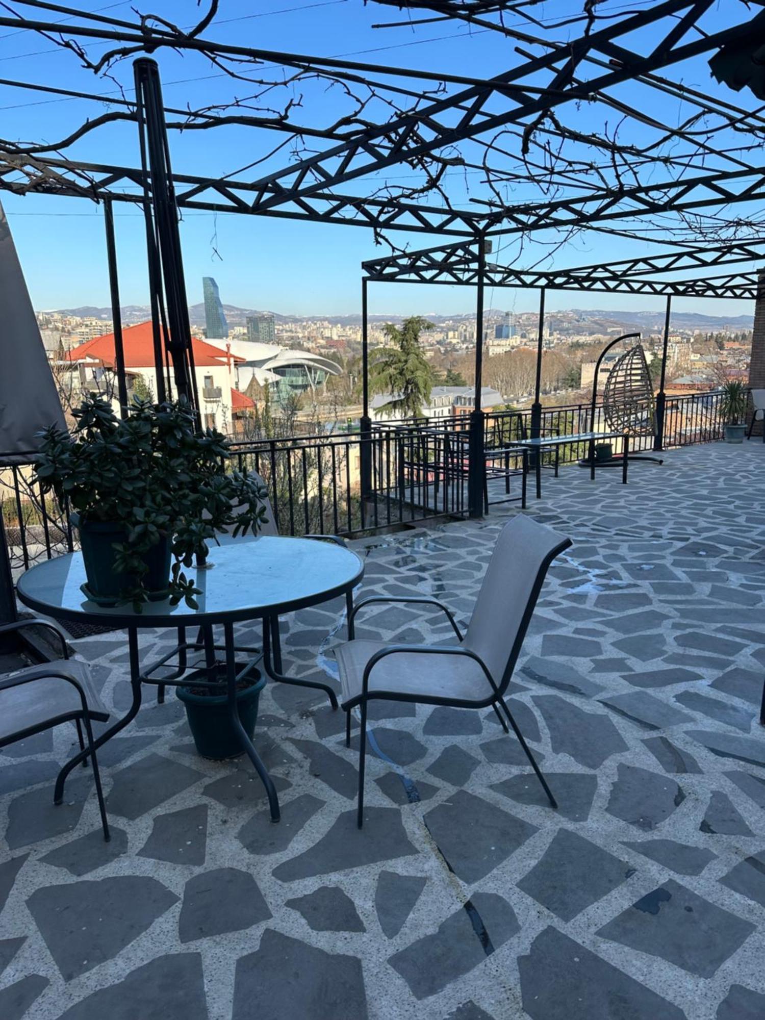 Apartment Lui Tbilisi Eksteriør bilde